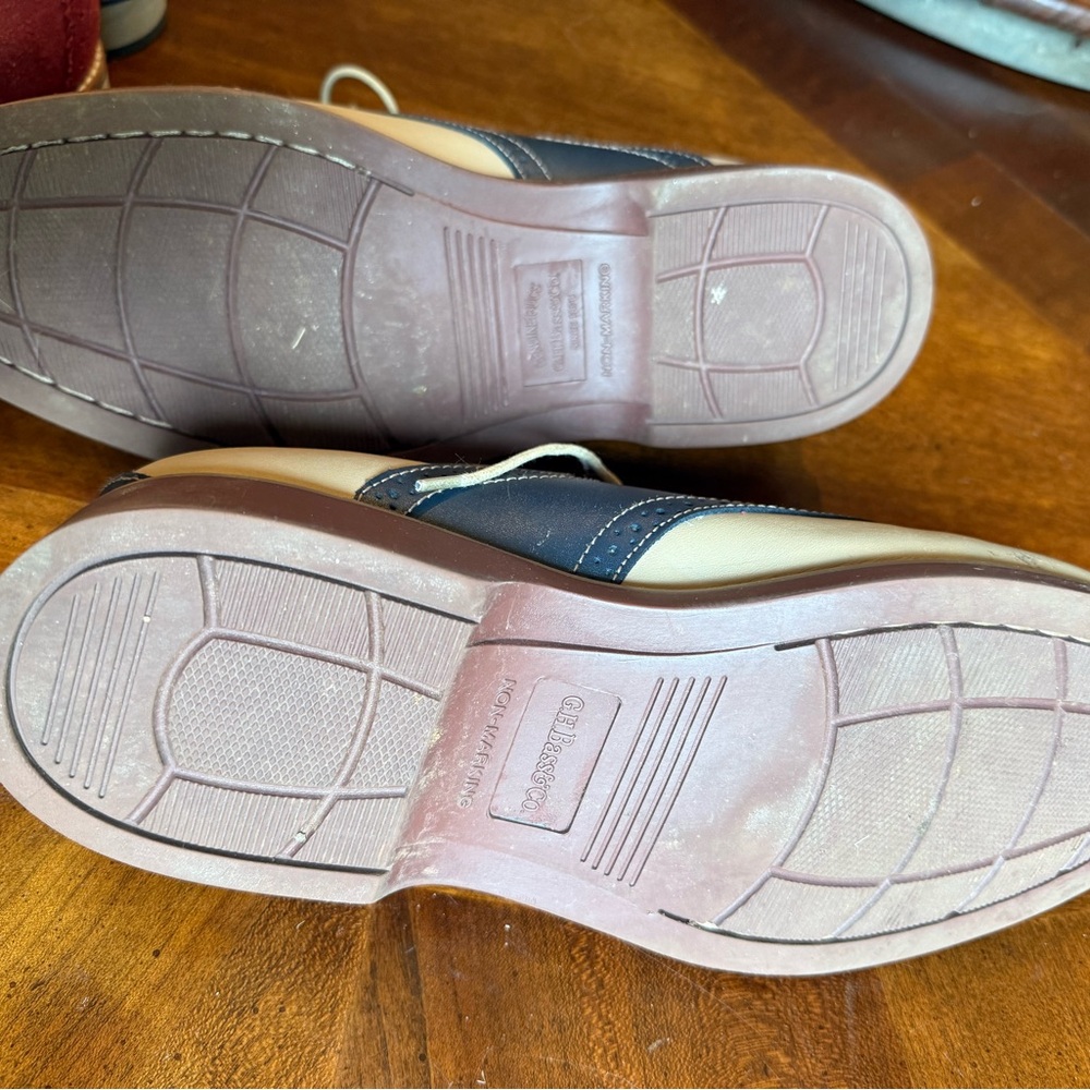 Bass Oxfords size 11.5